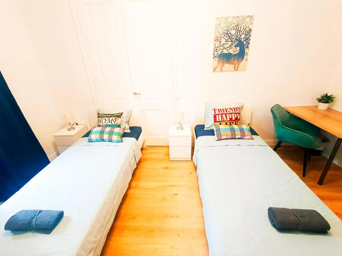 Hostel By Born & Gothic Rooms Barcelona Spain
